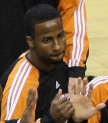 Alando Tucker