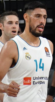 Gustavo Ayon