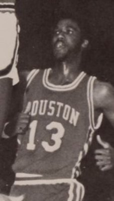 Dwight Jones