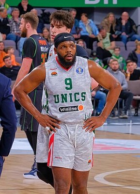 Marcos Knight