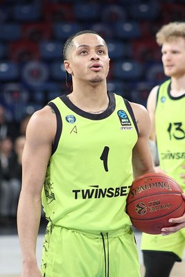Anthony Cowan Jr
