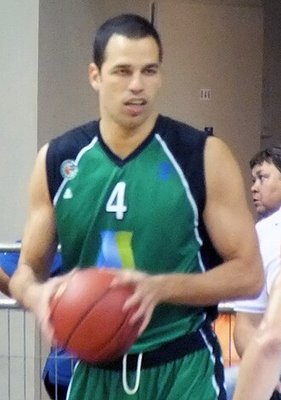 Uri Kokia