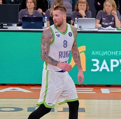 Artem Komissarov