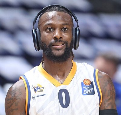 Jequan Lewis