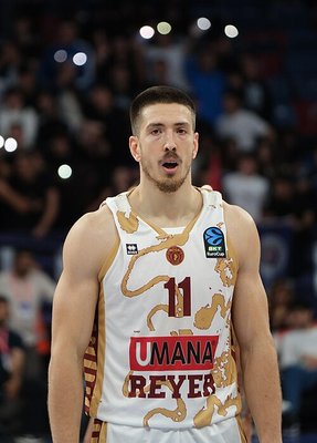 Stefan Nikolic