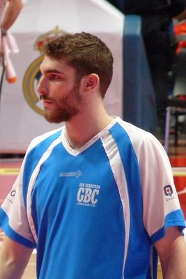 Julen Olaizola