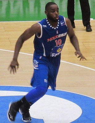 Giovan Oniangue