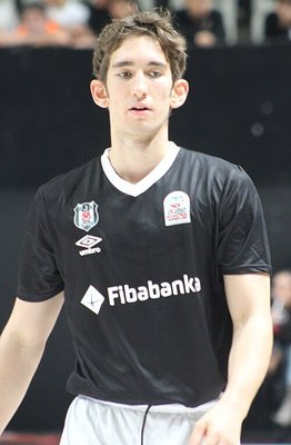 Ata Ozbek