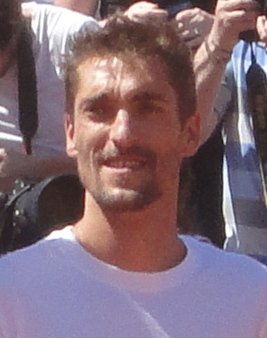 Nicolas Escude